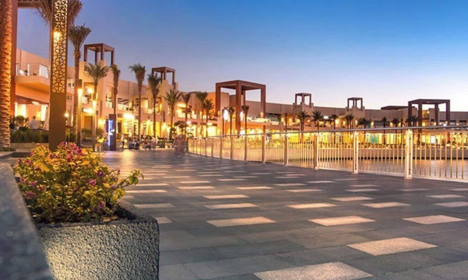 Palm Jumeirah Villa | Frond E, 7 Bedroom Villa on Palm Jumeirah