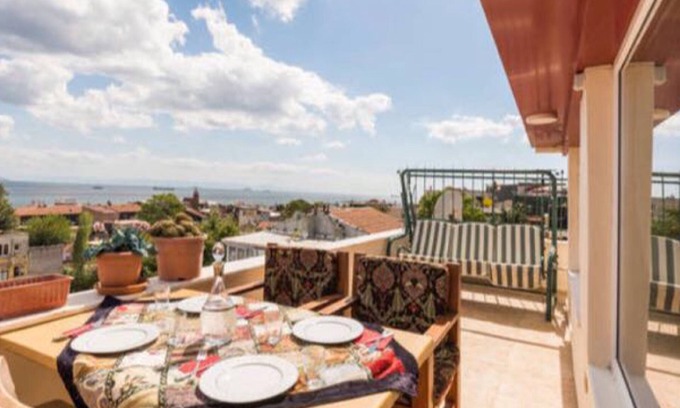 Sultanahmet Apartment | Front of Sea Apartments Sultanahmet ( Sea View )