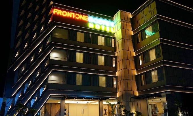 Salatiga Hotel | Front One Gosyen Hotel Salatiga