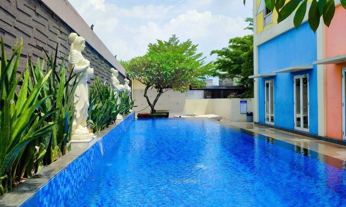 Purwodadi Hotel | Front One Hotel Purwodadi