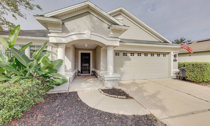 St. Johns House | Fruit Cove Home w/Fire Pit + Lake View!