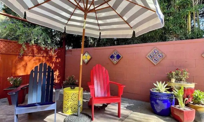 Oakland House | Fruitvale luxury home.Private yard.Fireplace.
