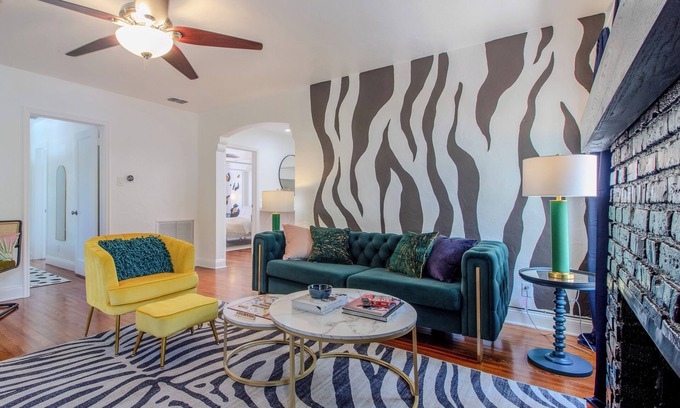 Harbordale House | Ft Lauderdale 4 BD w/Pool & Outdoor Oasis close to Beaches, Marina, & Las Olas