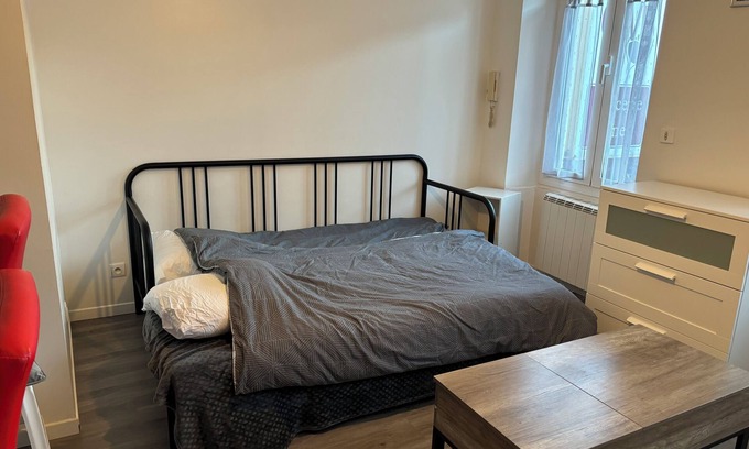 Malesherbes Apartment | Full center