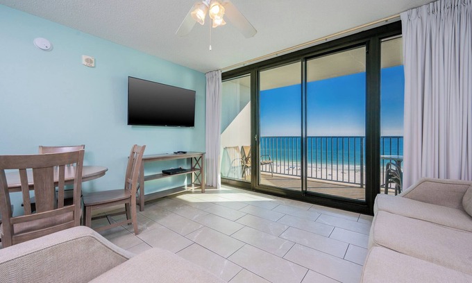 Gulf Shores Condo | Full Kitchen HOTEL SUITE ~ It's just like a condo! BEACH FRONT!