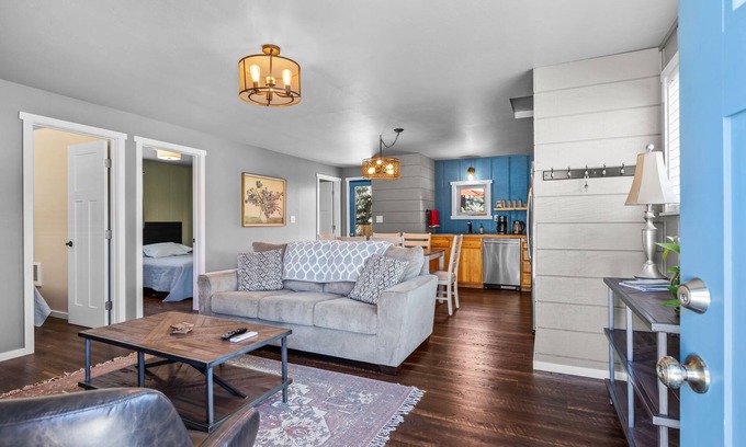 Southwest Bend House | Full kitchen, Private Deck, Fire pit, off street parking, Quiet neighborhood, AC