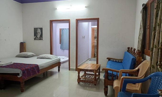 Tiruvannamalai House | Full Moon House Tiruvannamalai