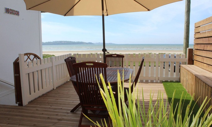 Saint-Michel-en-Greve House | Full sea view, close to the beach