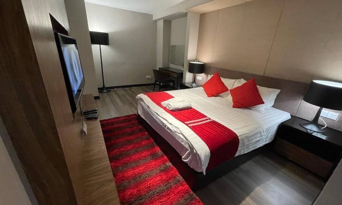 George Town Apartment | Full Seaview Duplex George Town 2R2B