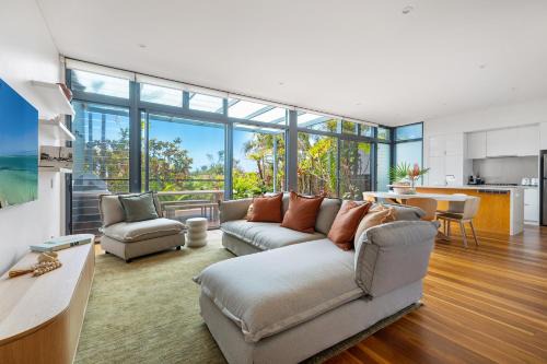 Byron Bay Apartment | Fuller Holidays - Kiah 8 - Belongil Beach Byron Town with Pool
