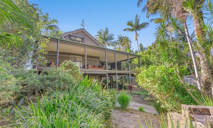 Bangalow House | Fuller Holidays - Leah's Retreat - Relax in nature