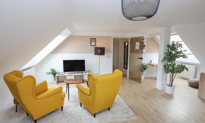 Eisenach Apartment | FullHouse - Eisenach - K70 Apartments - Washing Machine - SmartTV