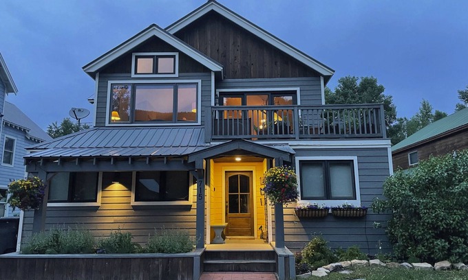 Crested Butte House | Fully accessible home, pet-friendly! Central location in downtown Crested Butte!