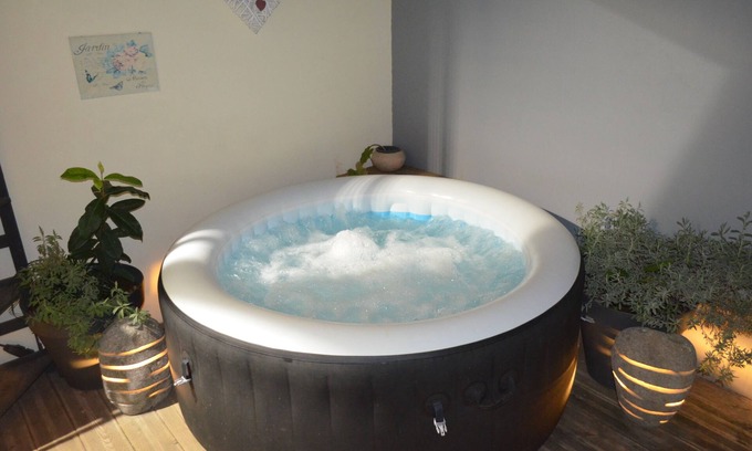 Saint-Louis House | Fully equipped studio with Spa