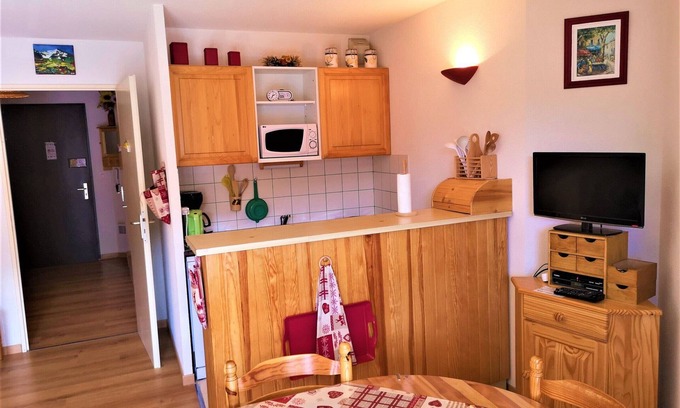 La Joue du Loup Apartment | Fully equipped studio for 4 in La Joue du Loup