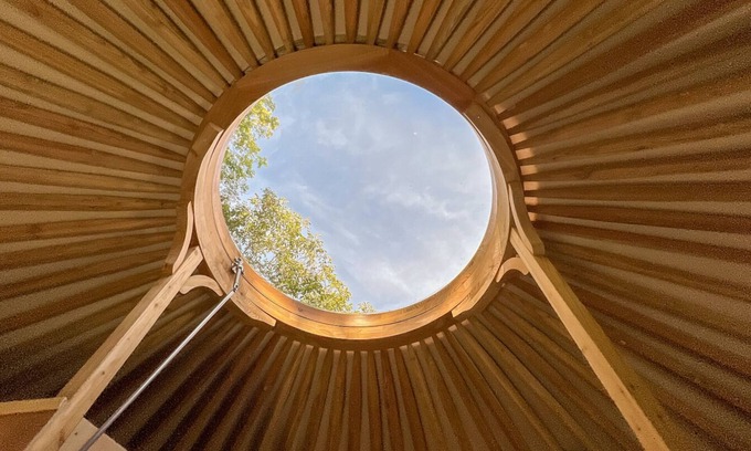 Les Martys House | Fully equipped "Machu Picchu" ethnic yurt near a large lake.