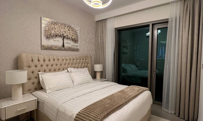 Bur Dubai Apartment | Fully Furnish & Luxury 2BR Apartment in Downtown Dubai available for Rent