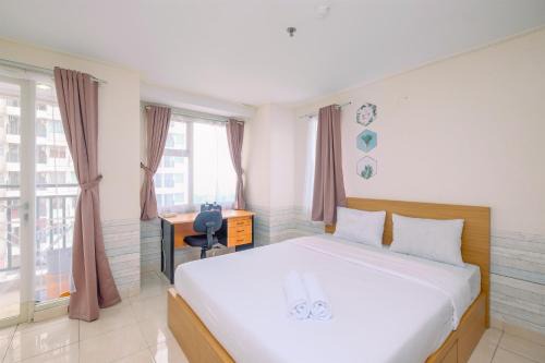 Depok Apartment | Fully Furnished and Comfy Studio Apartment Margonda Residence 3 By Travelio