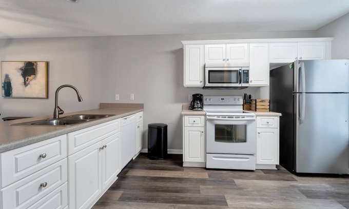 Martinez House | Fully Furnished Gated Townhouse - 1016 Micah Tr