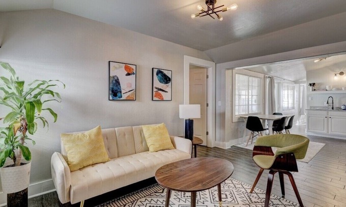 Midwest City Apartment | Fully furnished house by Tinker- Kitchen- Center of OKC
