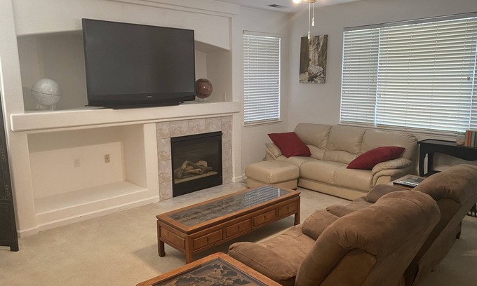 Reno/Tahoe Airport House | Fully-furnished home with private back yard in quiet, safe suburban neighborhood