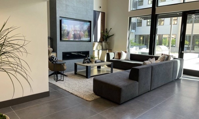 Sunnyvale West House | Fully Furnished Luxury Sunnyvale Apartment
