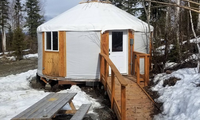 Big Lake Apartment | Fully-furnished Willow Yurt 2 🌲 at AK Dogstead