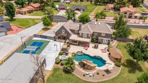 Gilbert House | Fully Loaded Mansion In Gilbert with Waterfall