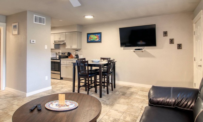 Port Aransas Condo | Fully remodeled condos! Large pool! Only a block to the beach!