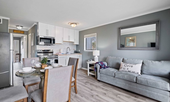 Folly Field Condo | Fully Renovated for 2023! Steps To The Beach And Pool! Great Location