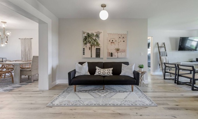 Seminole House | Fully Renovated Seminole Resort Style Home