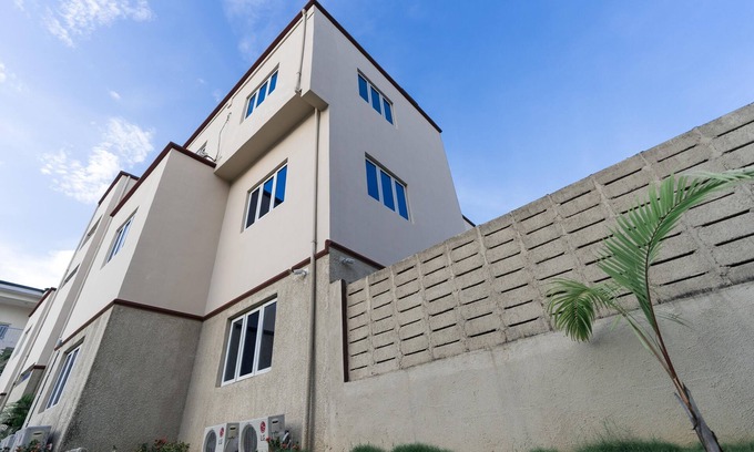 Maitama Apartment | Fully Serviced 2-Bedroom Apartment - Maitama