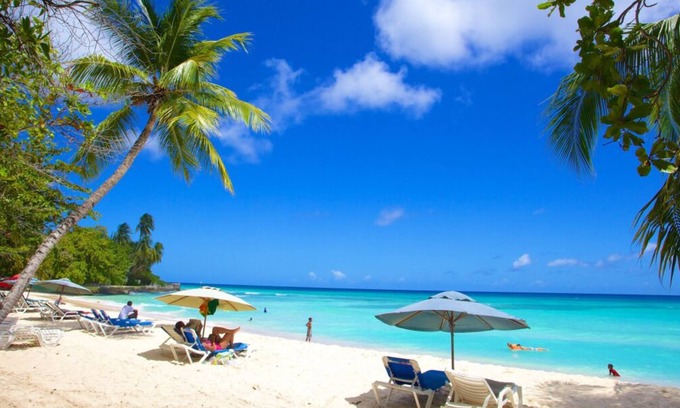 Worthing Hotel | Fun at Dover Beach! W/ Private Balcony & Kitchenette! FREE Parking, Pool