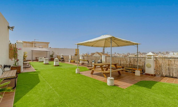 Lagunillas Apartment | FUN BUILDING TERRACES by HOMEABOUT