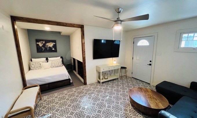 Fairmount Cottage | Fun in The Fort