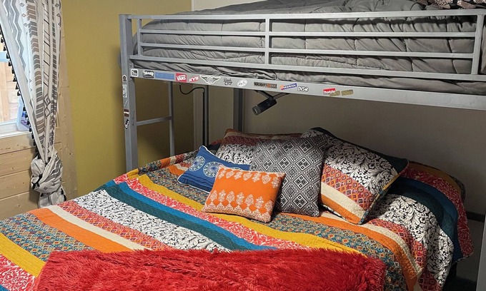 Pelkie Cabin | Fun little 2 Room cabin in Pelkie with WiFi access.