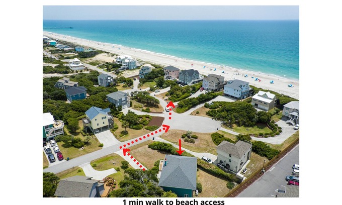 Emerald Isle House | Fun, Sun, Fishing. 2 minute walk to the beach!