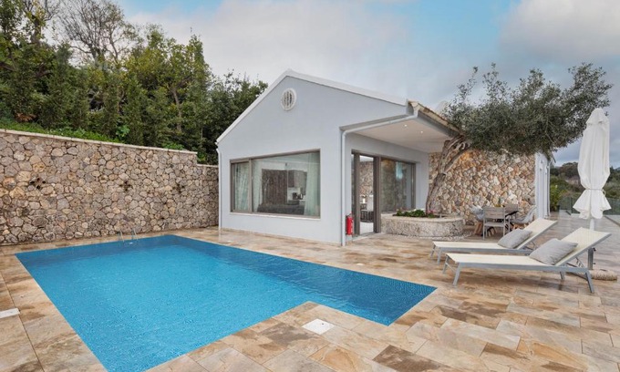 Doukades Villa | Fundana Villa