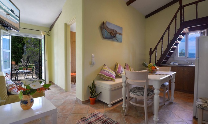 Doukades Apartment | Fundana Villas Corfu | Suite