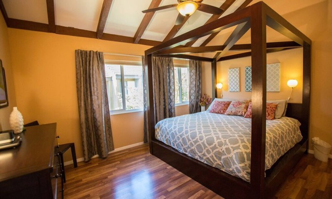Hermosa Village Condo | Funtierland + Bedknobs and Broomsticks + Walk to Disneyland + Nursery + Pool