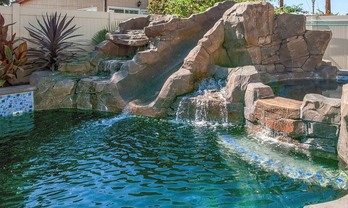 Anaheim Colony Historic District House | Funtierland + La Casa De Mickey + Close to Disney + Shared Pool and Splash Pad +