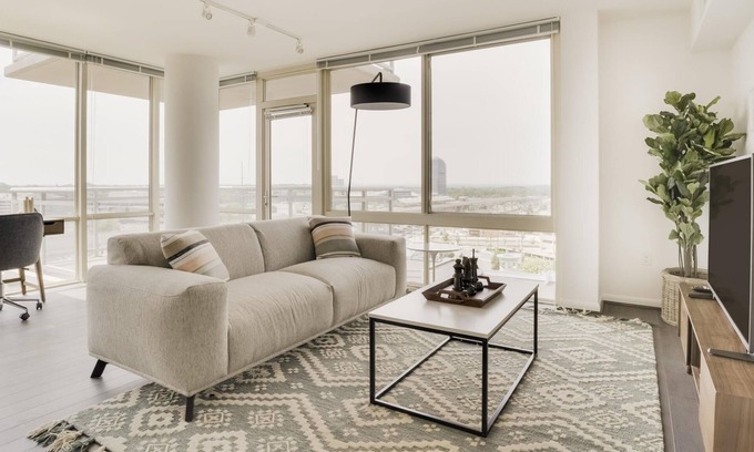 McLean Apartment | Furnished 2BR with Easy Access to DC
