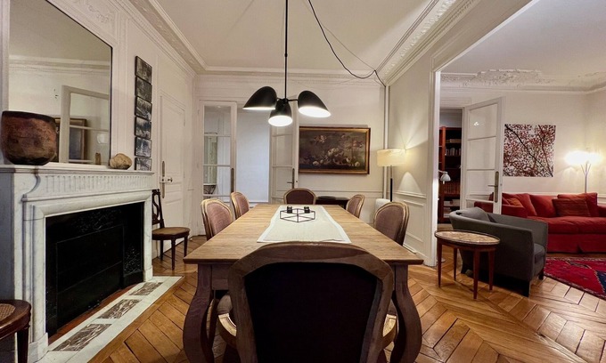 Passy Apartment | Furnished 3-bedroom apartment Passy