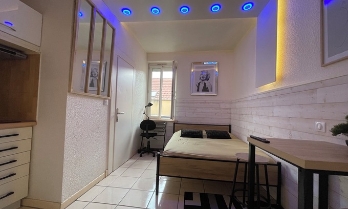 Montlucon Apartment | Furnished and equipped room in residence in city center