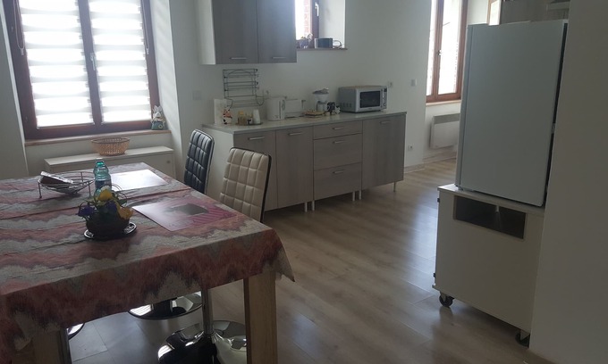Munster Apartment | Furnished apartment renovated 60m2 1st and last floor