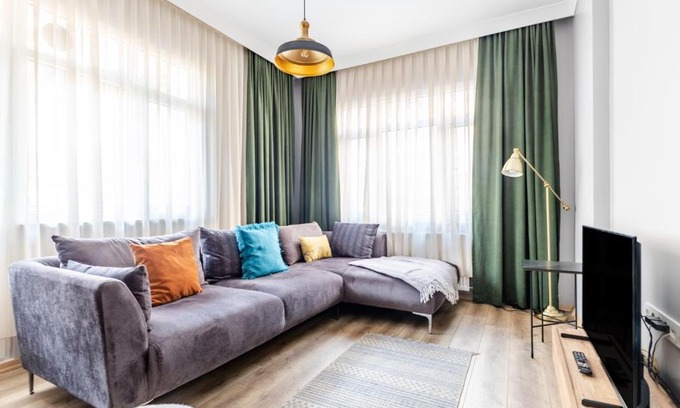 Esentepe Apartment | Furnished Cozy Flat Near Metrocity in Sisli