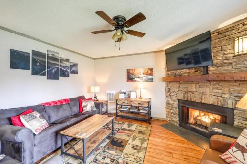 Banner Elk Apartment | Furnished Deck and Resort Perks Beech Mtn Retreat!
