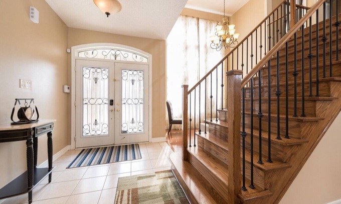 Brampton House | Furnished Executive Home - Brampton (Toronto) Canada
