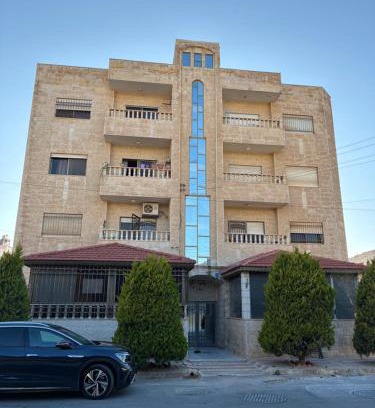 Al Jubeiha Apartment | Furnished Family Apartment in Dahyet Al-Rasheed