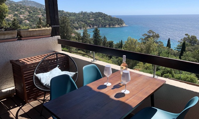 Le Rayol Apartment | Furnished 3 STARS Golf St Tropez RAYOL CANADEL Facing the SEA with POOL